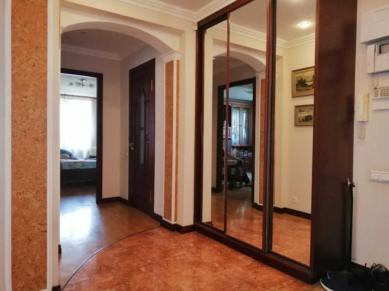 Продам квартиру 80м вул.Пожарського ст.м. Дарниця 15хв пішки