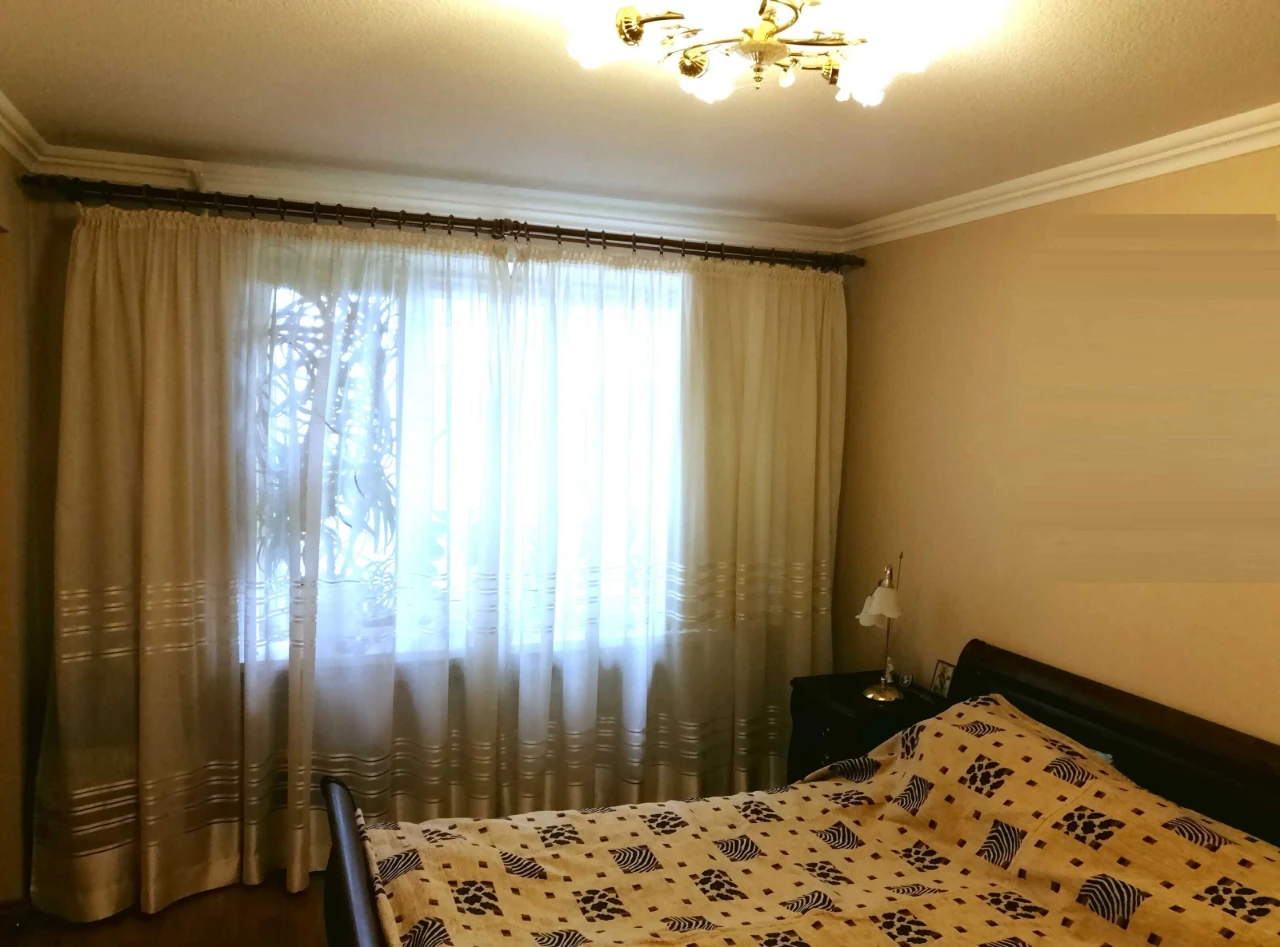 Продам квартиру 80м вул.Пожарського ст.м. Дарниця 15хв пішки