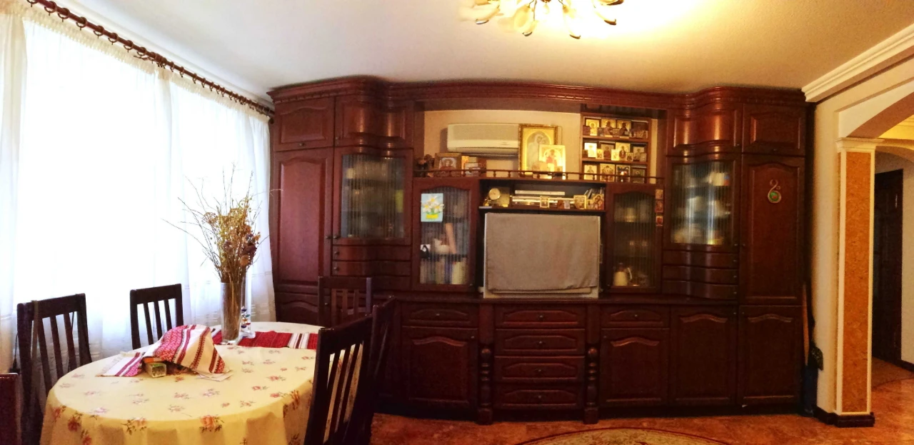 Продам квартиру 80м вул.Пожарського ст.м. Дарниця 15хв пішки