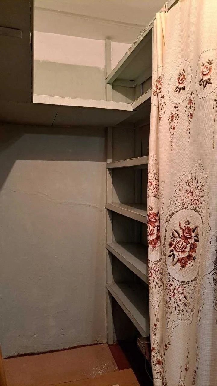 46879 Продаж 2к , Виставка , цегла , середній поверх , без к