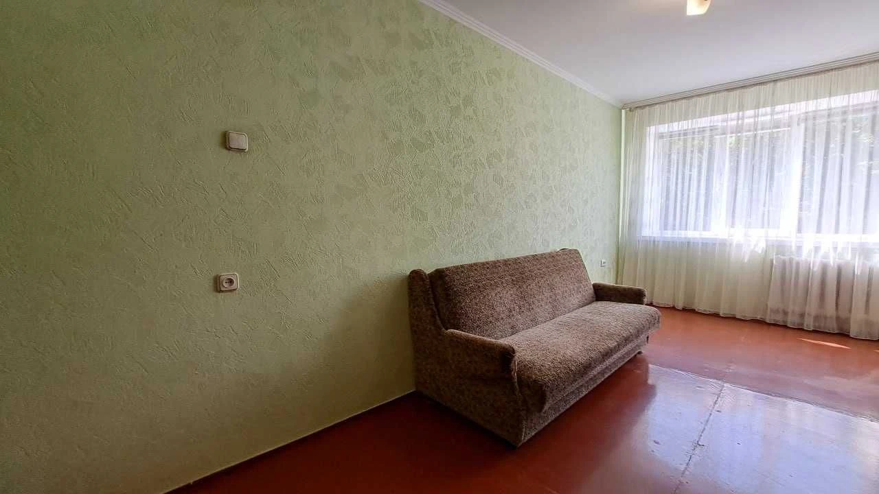 46879 Продаж 2к , Виставка , цегла , середній поверх , без к