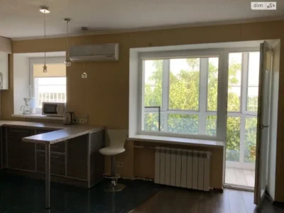 Продаж Квартира Титова