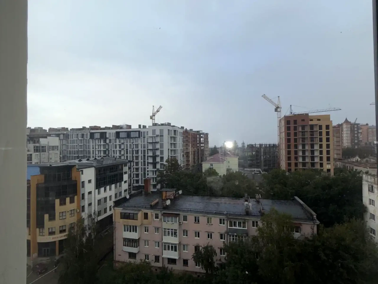 Продаж квартири 2-кімн. 83 м² 9/9 пов.