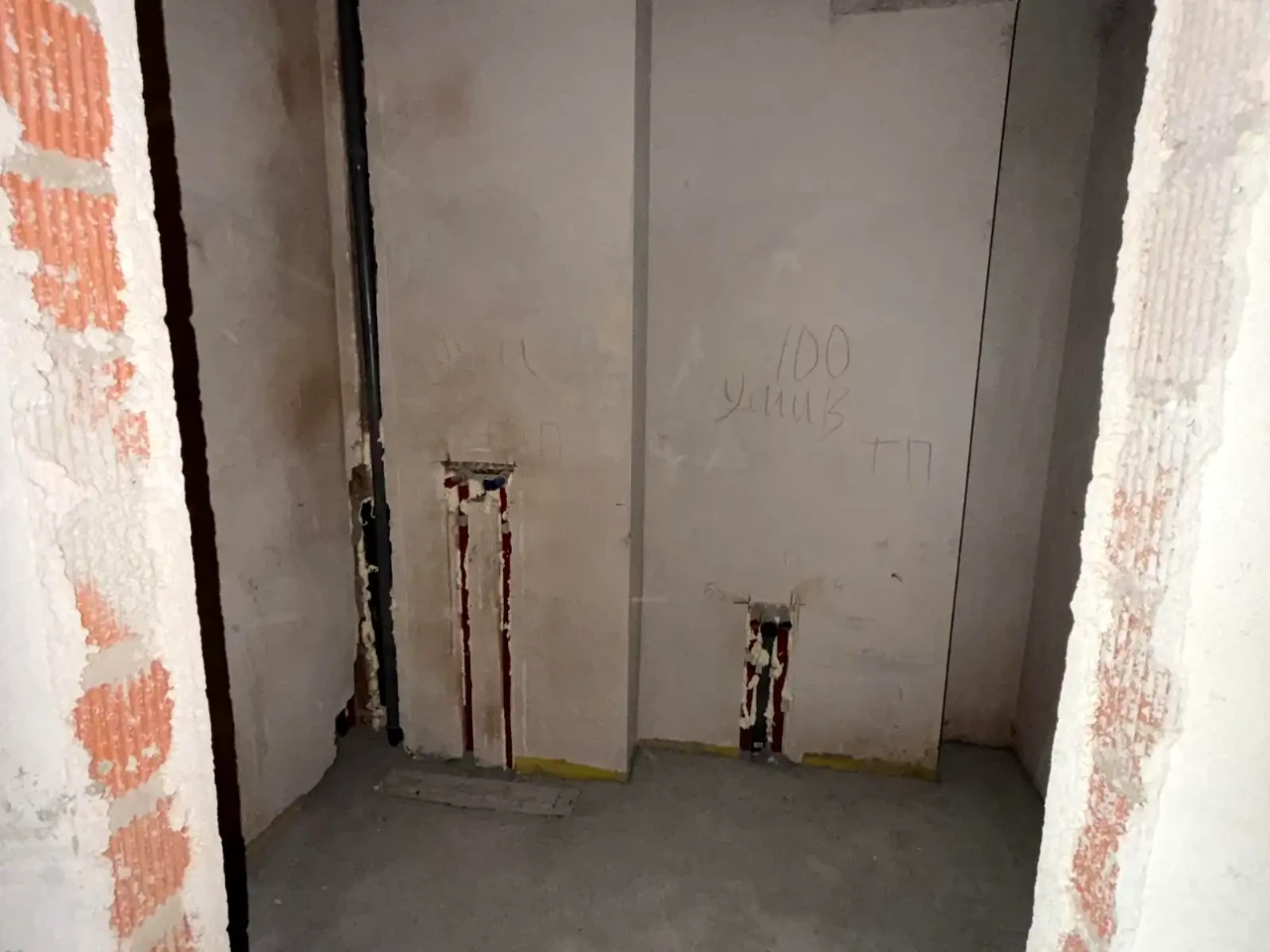 Продаж квартири 2-кімн. 83 м² 9/9 пов.