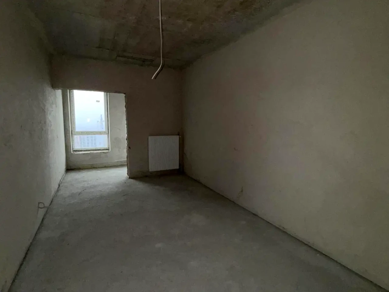 Продаж квартири 2-кімн. 83 м² 9/9 пов.