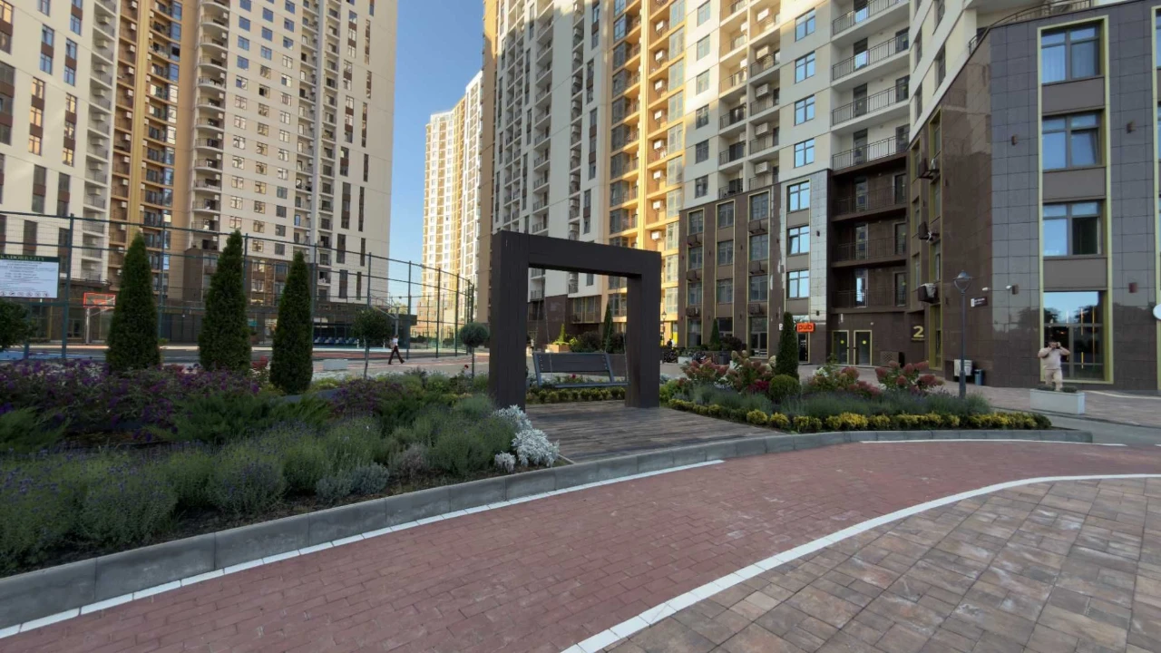 Продам 1 кімнатну квартиру в Кадор Сіті на Краснова 63 Перли