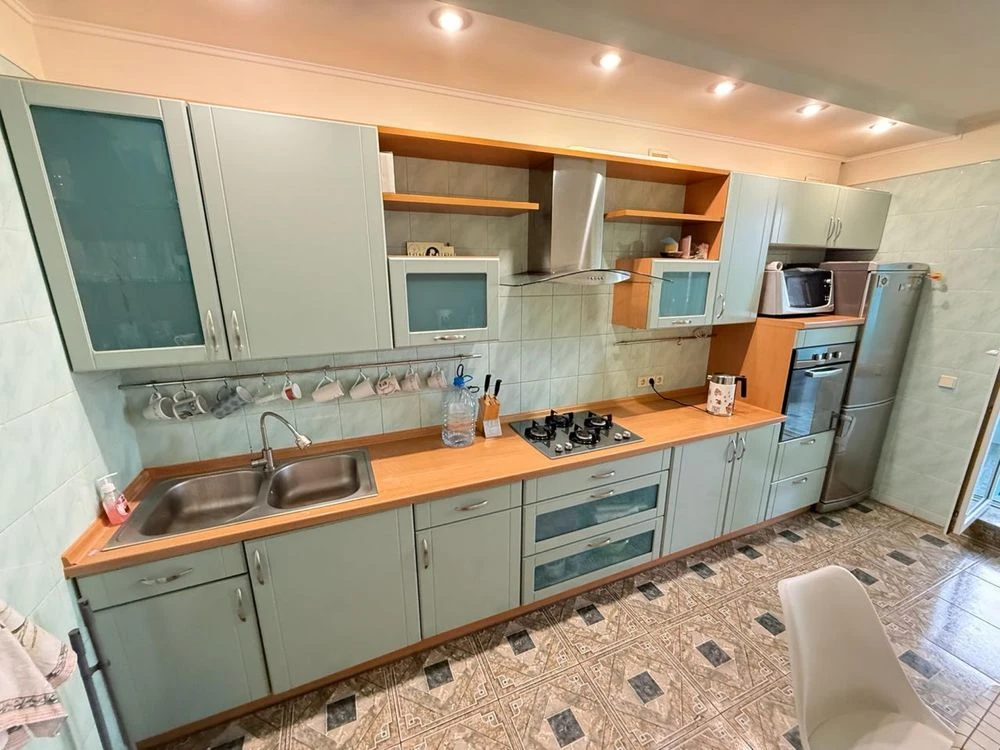 Продаж 3 к кв вул Сiчевих Стрiльцiв 90 Д