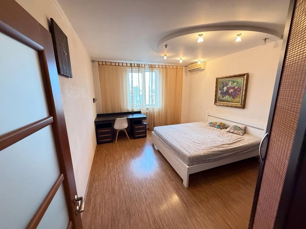 Продаж 3 к кв вул Сiчевих Стрiльцiв 90 Д
