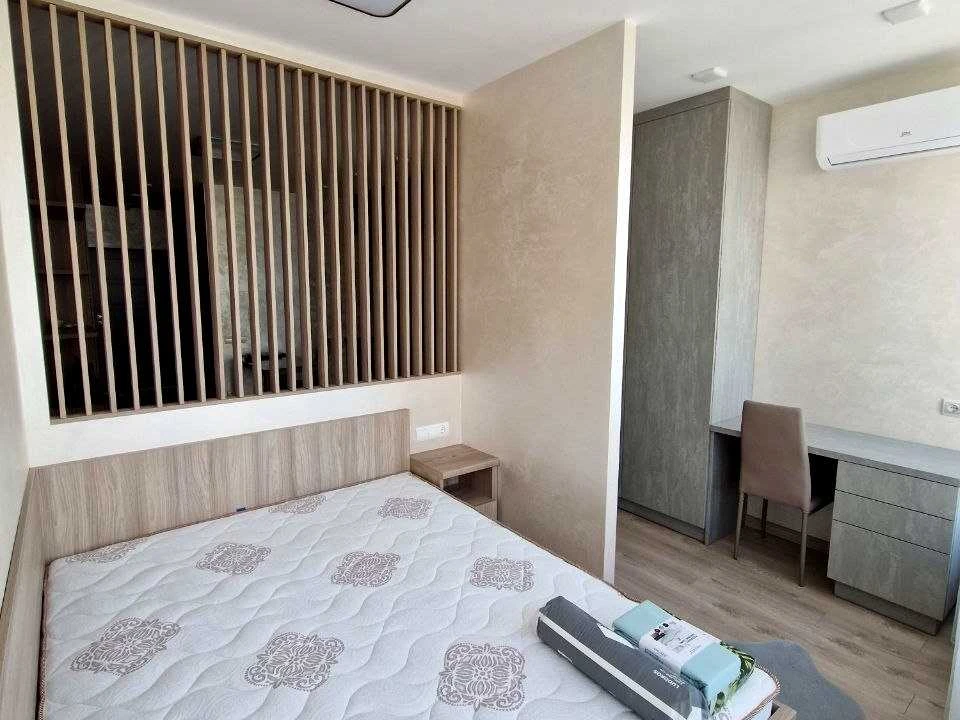 Квартира. Київ, Каховська вул.