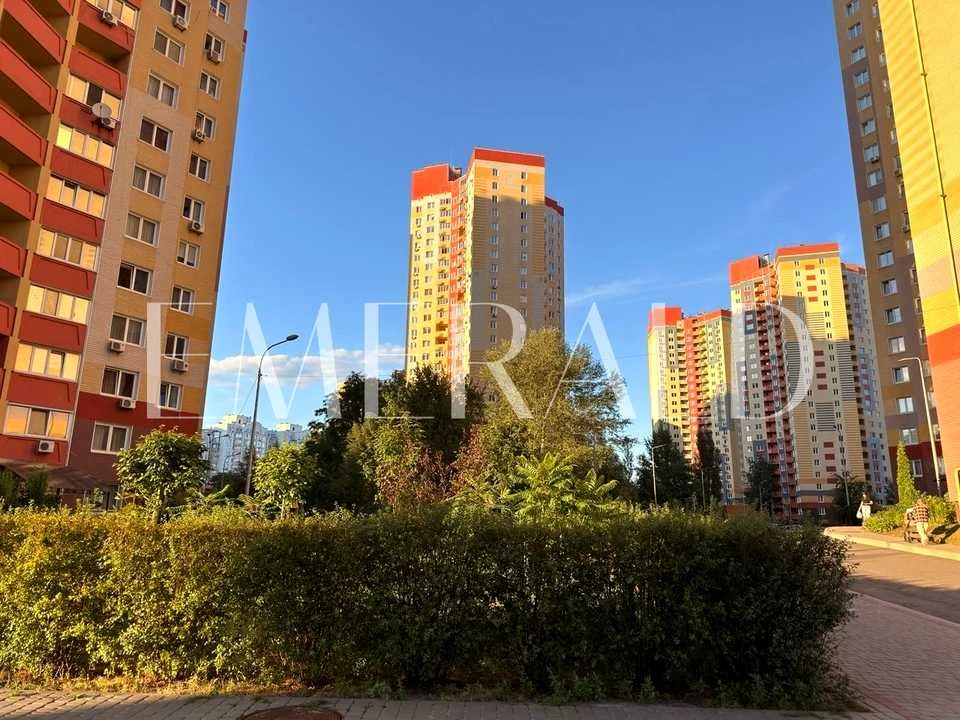 Квартира. Київ, Академіка Глушкова просп.