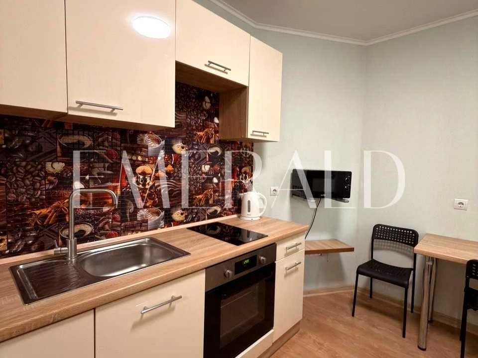 Квартира. Київ, Академіка Глушкова просп.