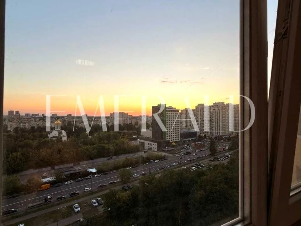 Квартира. Київ, Академіка Глушкова просп.