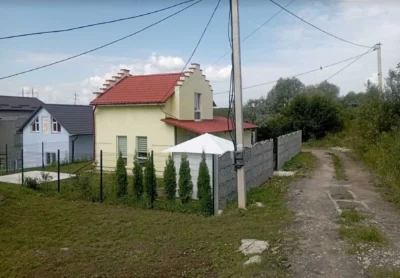35266 ПІВДЕННО-ЗАХІДНИЙ. Просторий будинок для великої сім'ї