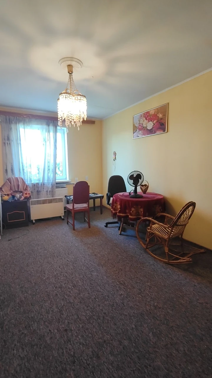 Продам затишний та просторий будинок у місті, для великої ро