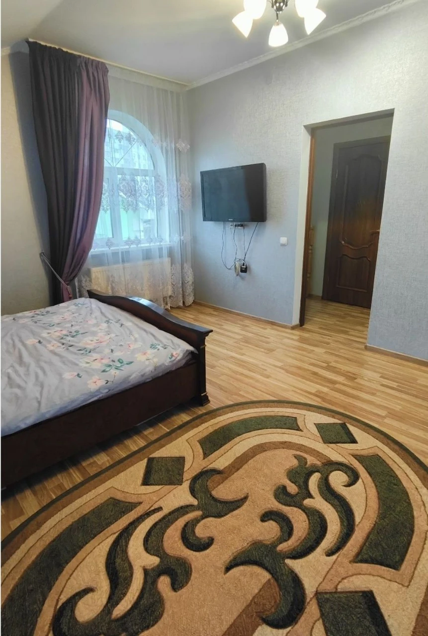 Двоповерховий будинок 124м2, 4 кімнати, ділянка 4 сот. Тихий