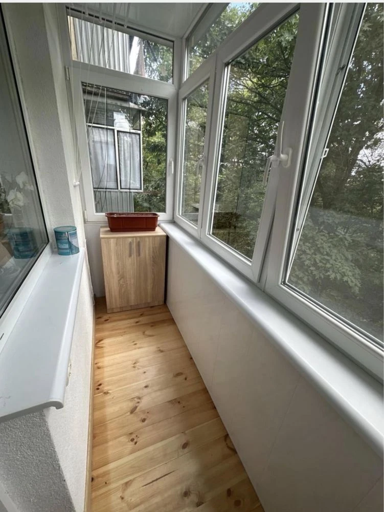 Продаж 3 кім к-ри, вул. Лазаренка, 90 тис долСША