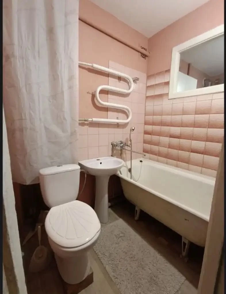 Продам 1к квартиру Поля пр. 50 А,  низ Поля
