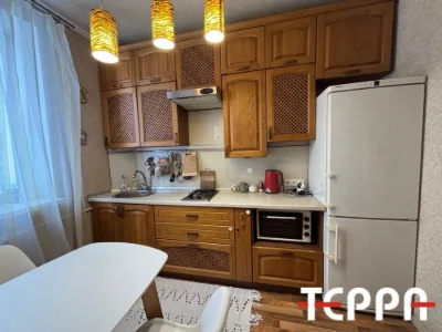 Продаж 2-кімнатної повнометражної квартири, Правий Берег