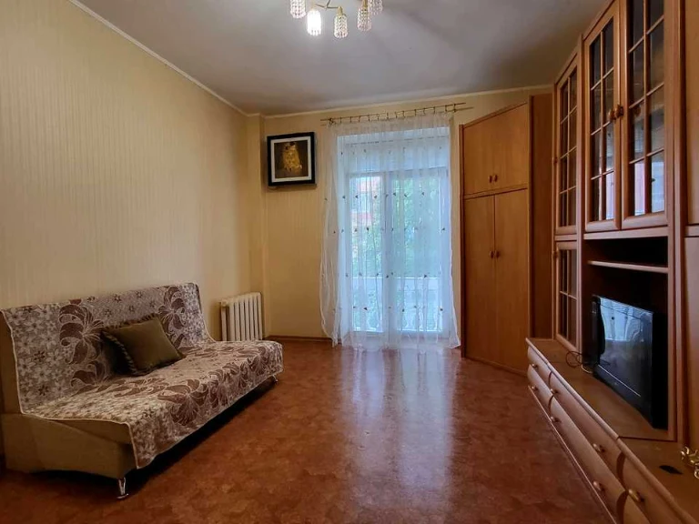 Квартира. Полтава, Соборності вул. (Жовтнева)