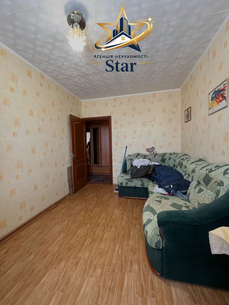 Продаж 3-кімнатної квартири з оригінальним плануванням у рай