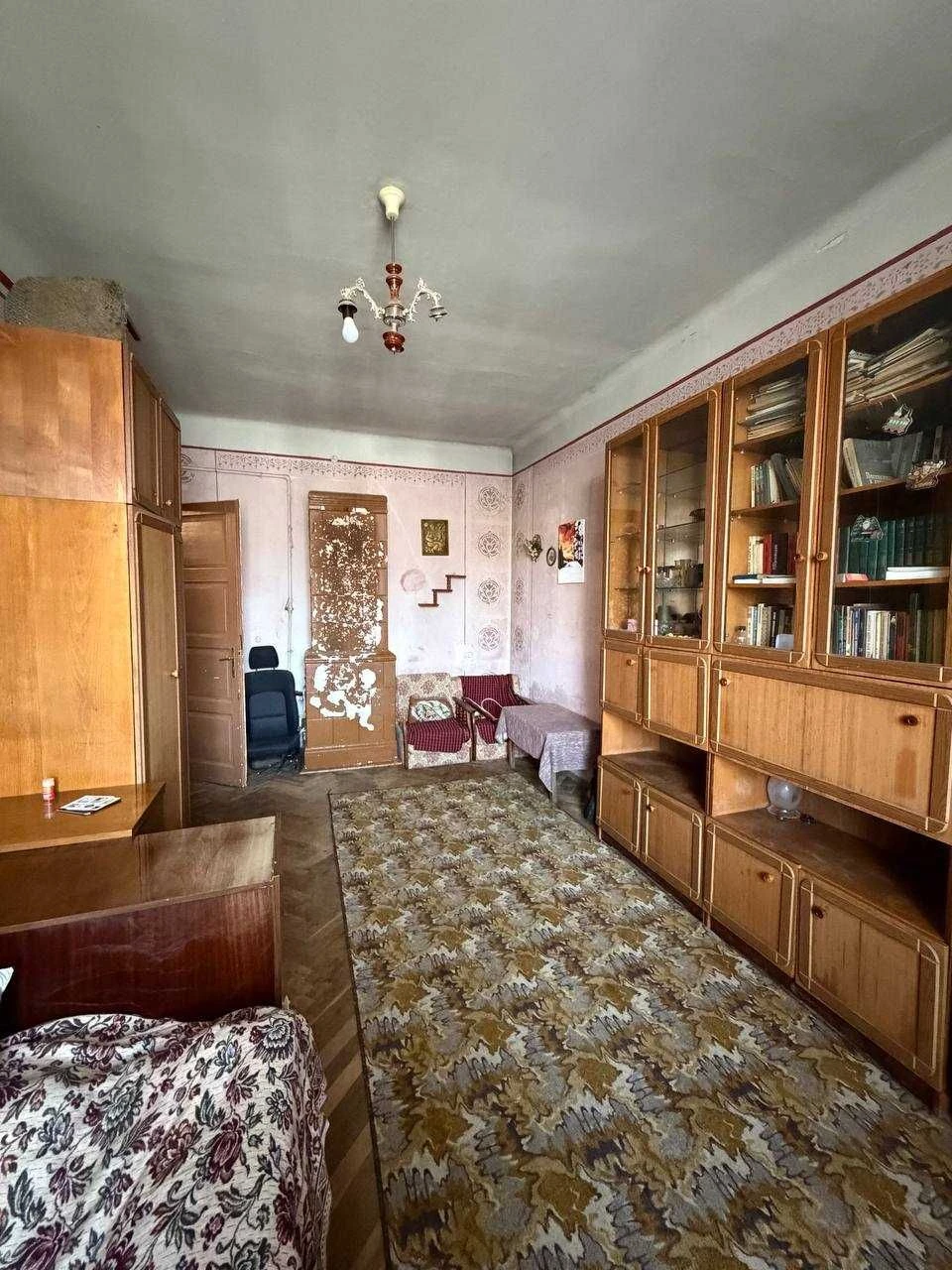 Продаж 1-но кімнатна квартира 48м2., вул. Донецька, ближній