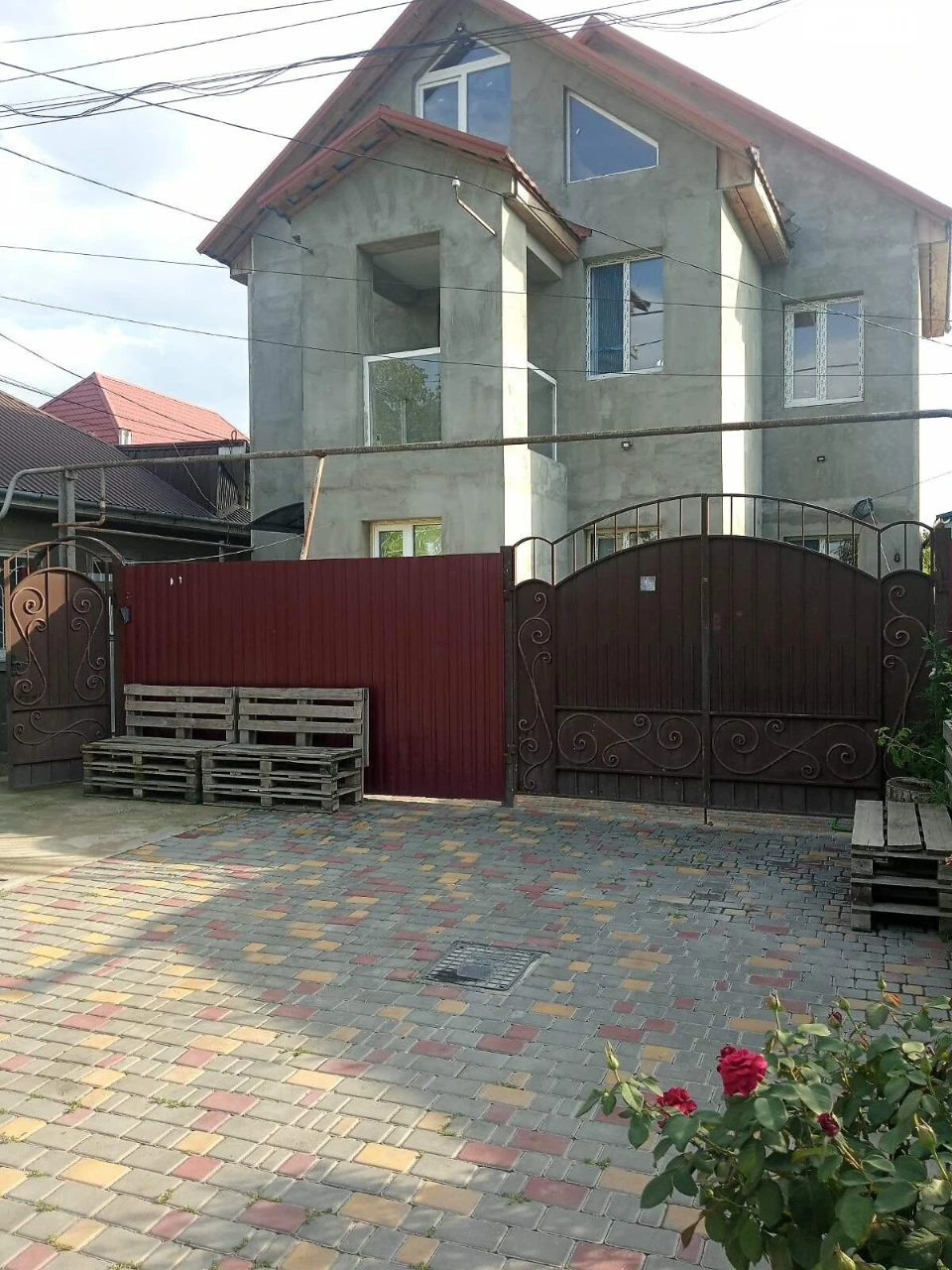 House for sale Lenposelyshche
