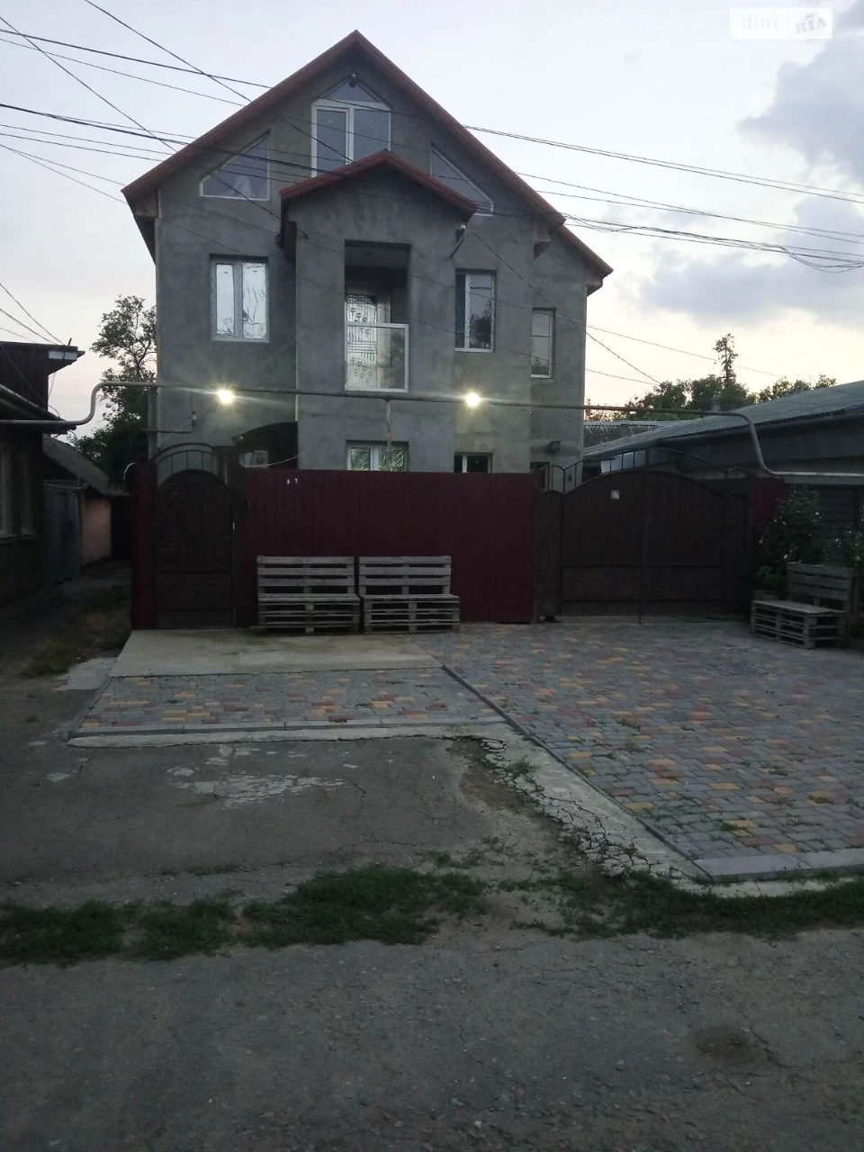 House for sale Lenposelyshche