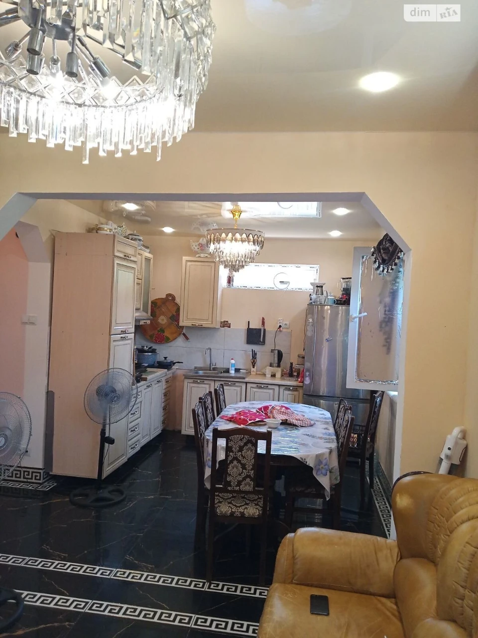 House for sale Lenposelyshche