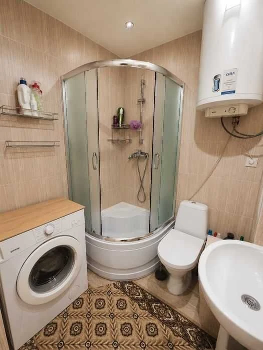 Продам простору 1к квартиру Тополь-3 Правий берег Ремонт