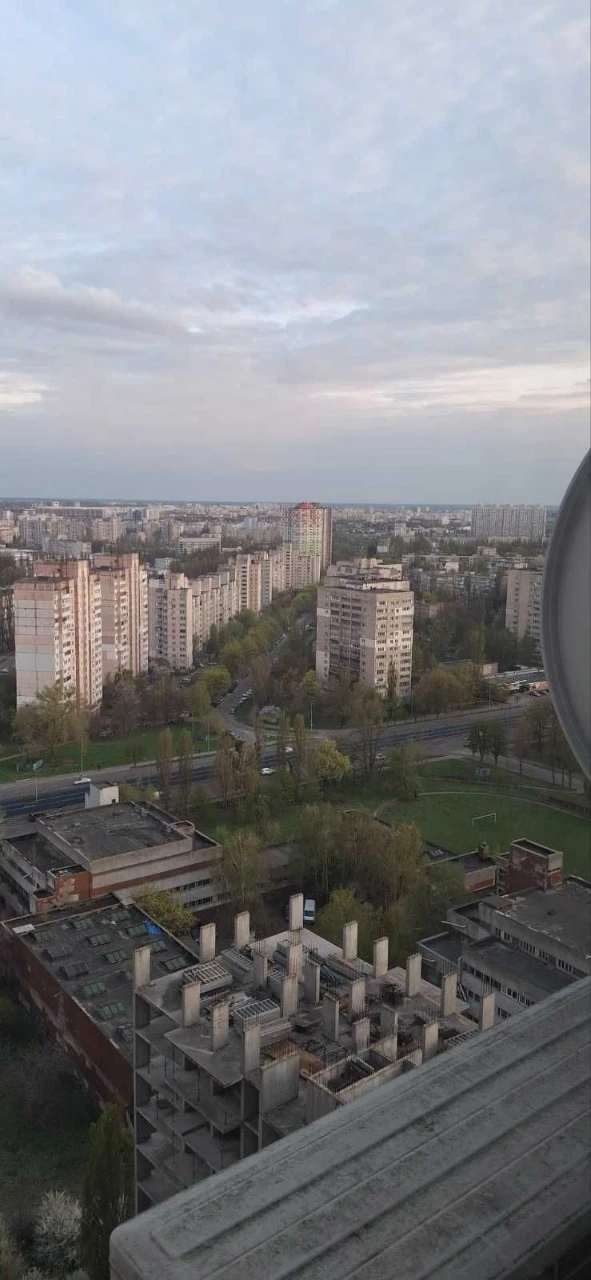 * Затишна 1-кімнатна квартира по вул. Сім'ї Стешенків вул. (