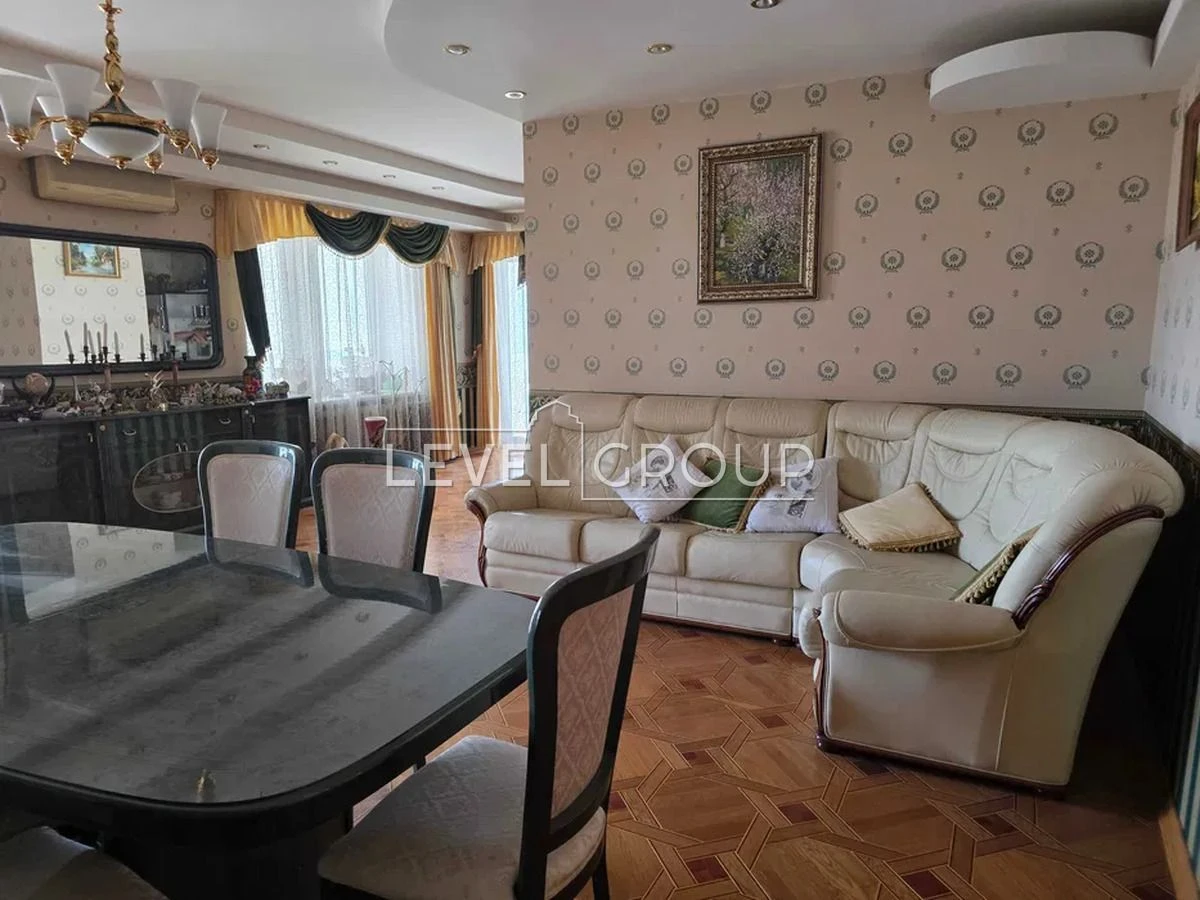 Продам 3-кімнатну квартиру, Івасюка проспект 22 м. Мінська