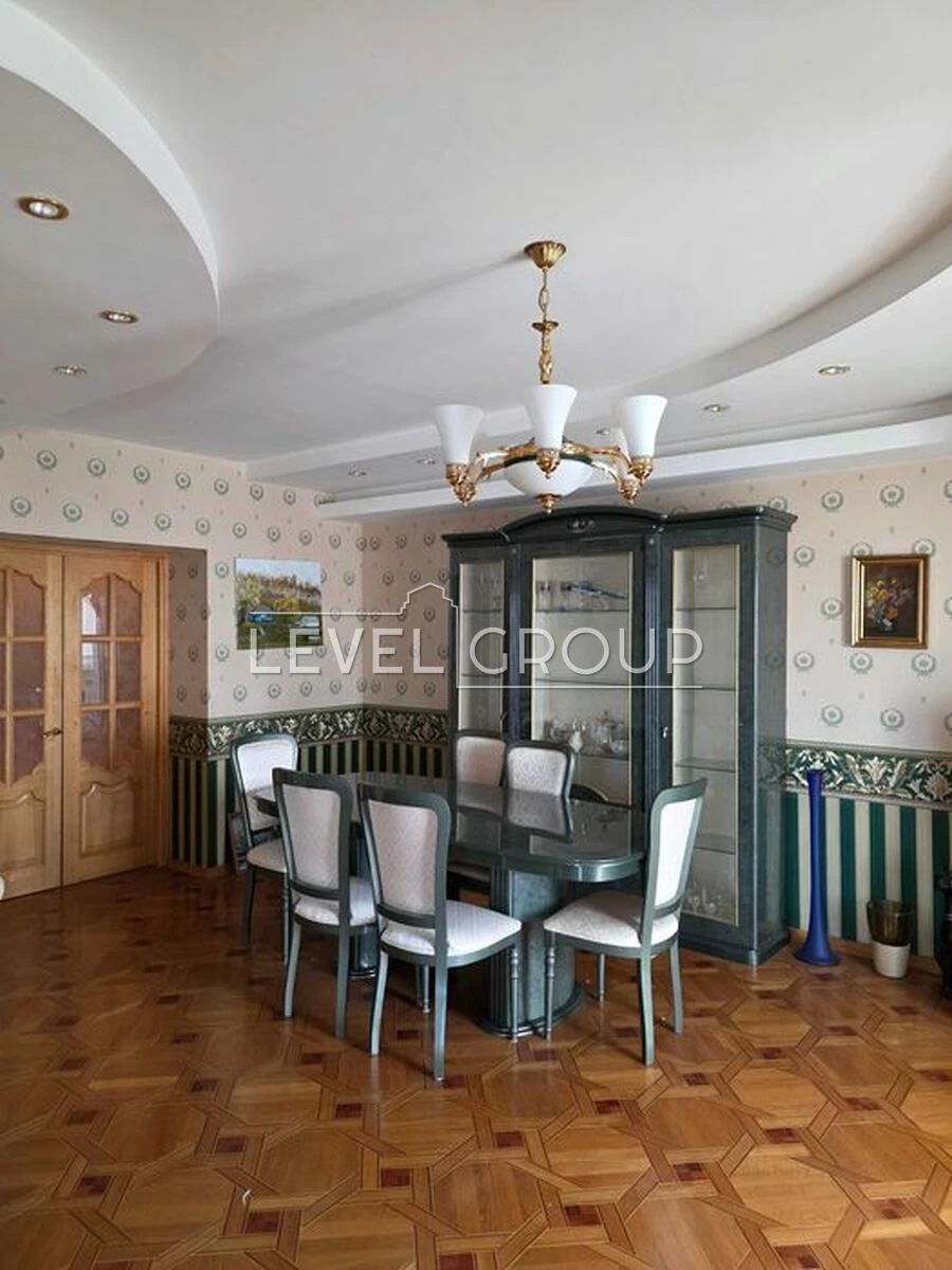Продам 3-кімнатну квартиру, Івасюка проспект 22 м. Мінська