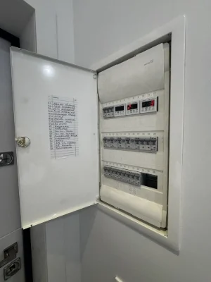 Продаж 1-кімнатної квартири з дизайнерським ремонтом у ЖК De