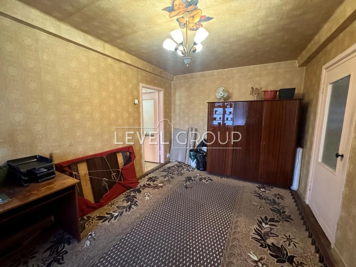 Продаж 2-к. квартири І. Мазепи 4(Січневого Повстання) Арсена