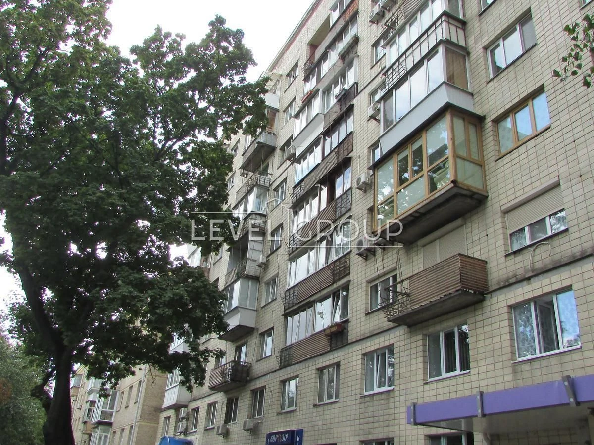 Продаж 2-к. квартири І. Мазепи 4(Січневого Повстання) Арсена