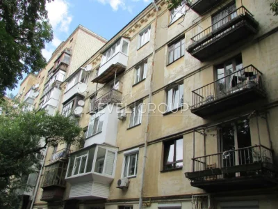 Продаж 2-к. квартири І. Мазепи 4(Січневого Повстання) Арсена