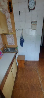 продам 2 х.ком.квартиру ХТЗ по.Индустриальный. 57.