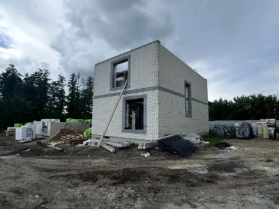 Продаж будинку 100 м² 4 сот.