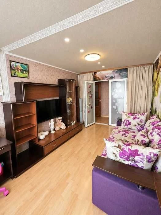 Продам 3к квартиру Робоча Правий берег Цегляний будинок Ремо
