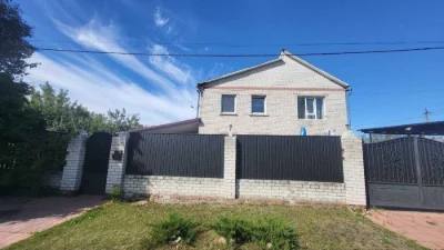 !!Двоповерховий цегляний будинок 178.8м2 з ремонтом, укриття