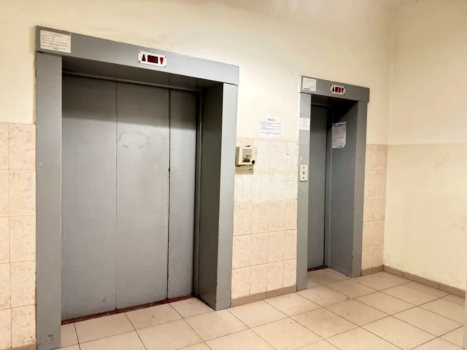 Квартира. Київ, Драгоманова вул.