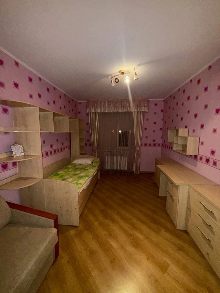 Продаж квартири гарному районі міста