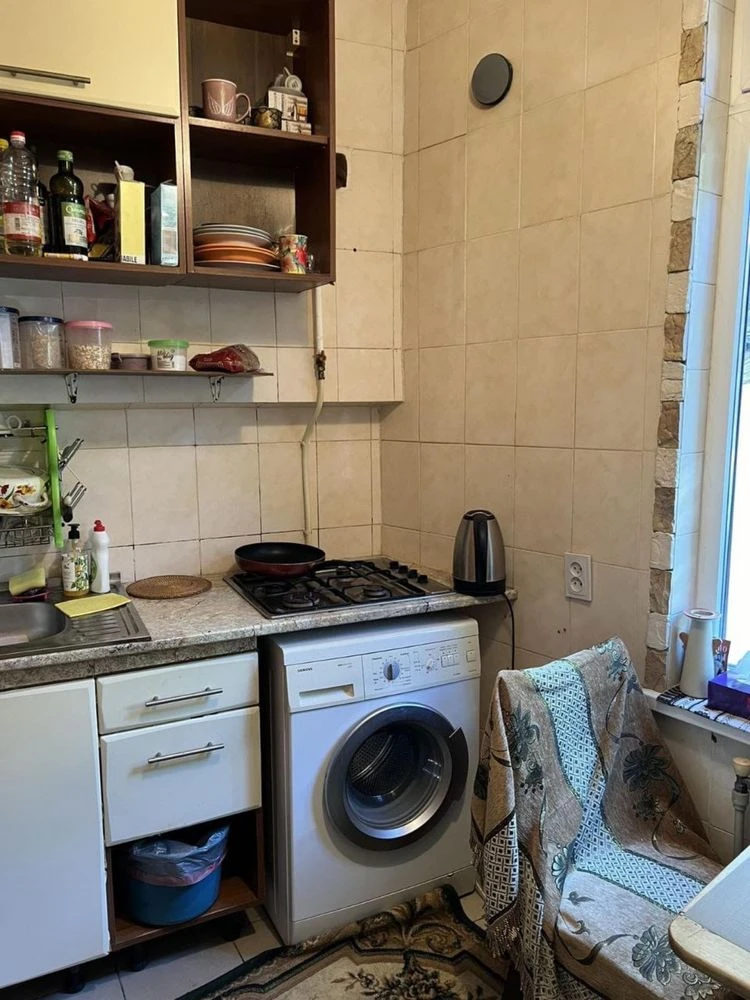 Продаж 2-х кімнатної квартири вул.Бережанська