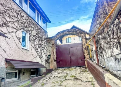 Продам ДОМ. на ж/м ПОБЕДА-3, с ГАРАЖОМ