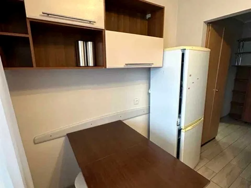 Квартира. Київ, Анни Ахматової вул.