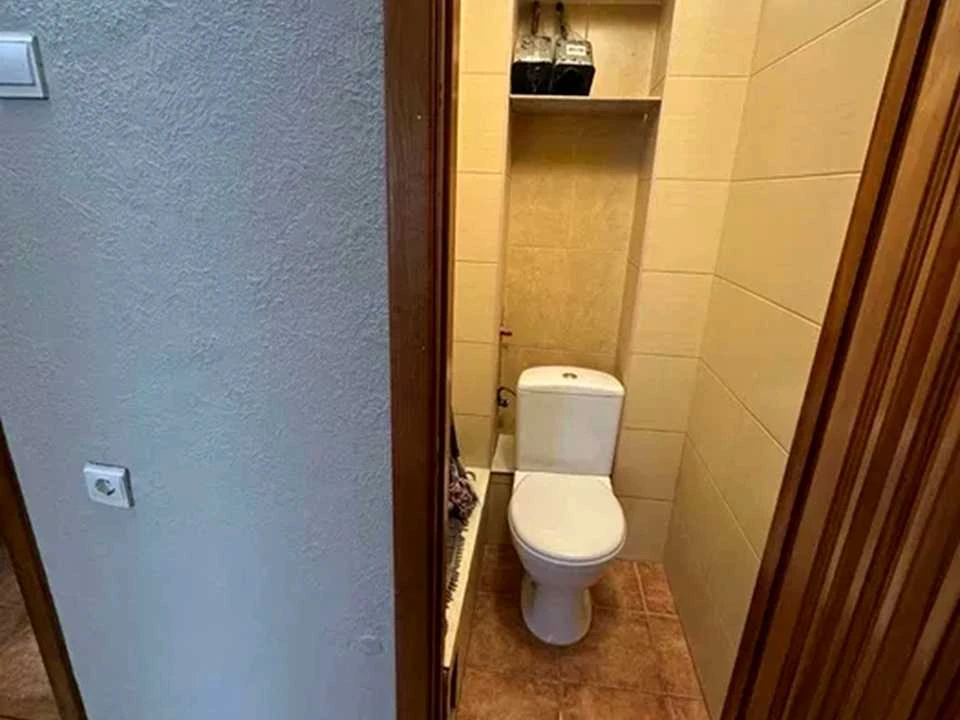 Квартира. Київ, Анни Ахматової вул.