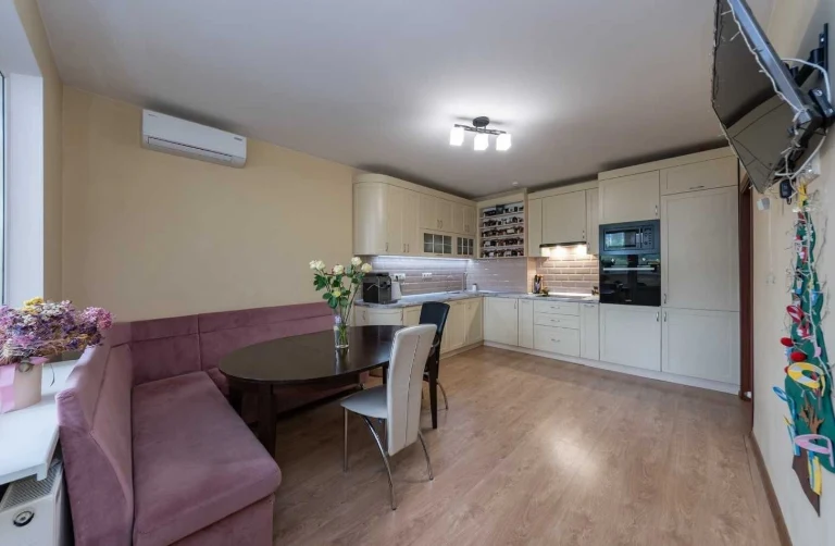 Продаж 3к квартири 95.7 м² + комора | ЖК The Lakes |Ясинуват
