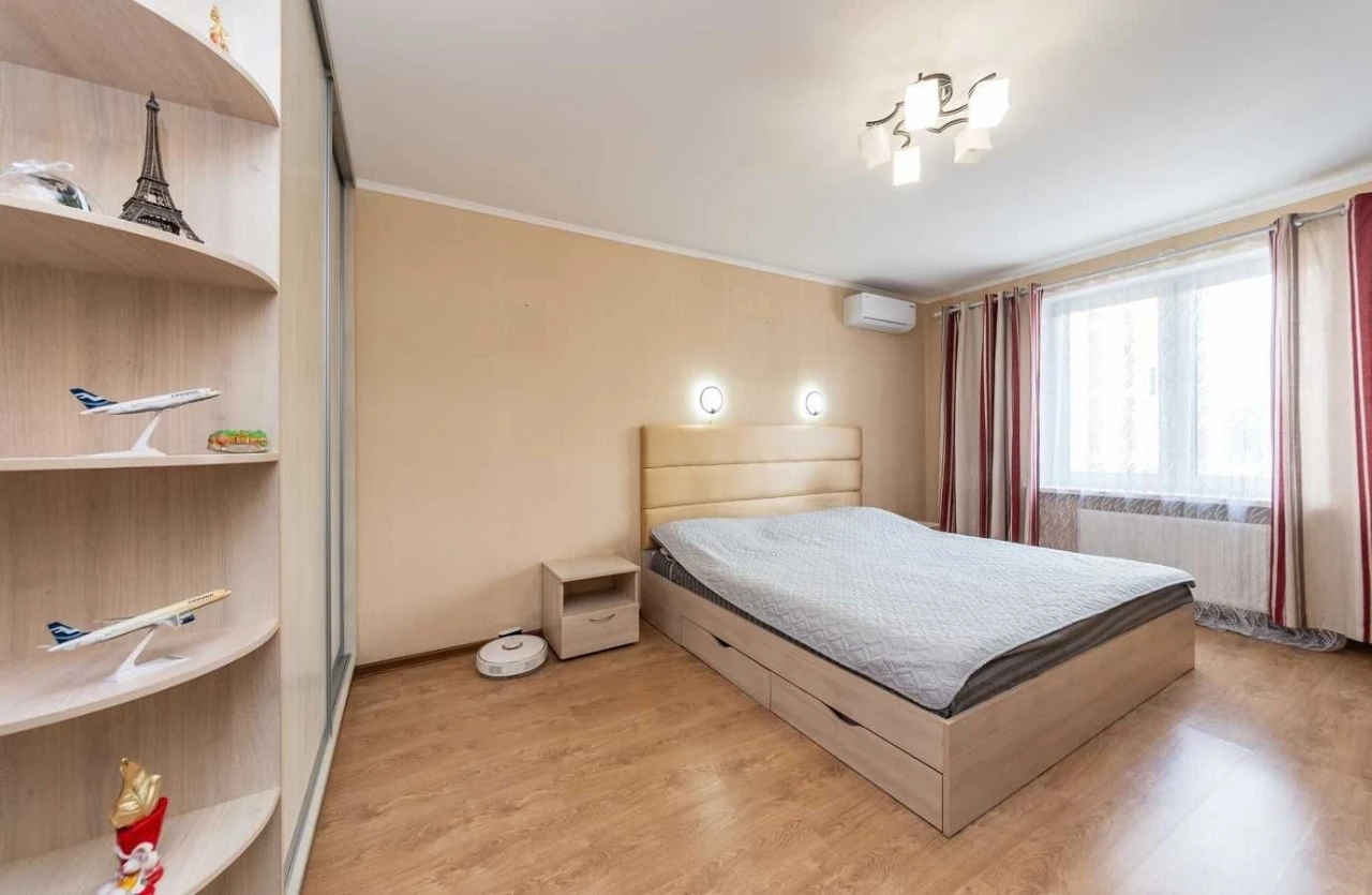Продаж 3к квартири 95.7 м² + комора | ЖК The Lakes |Ясинуват