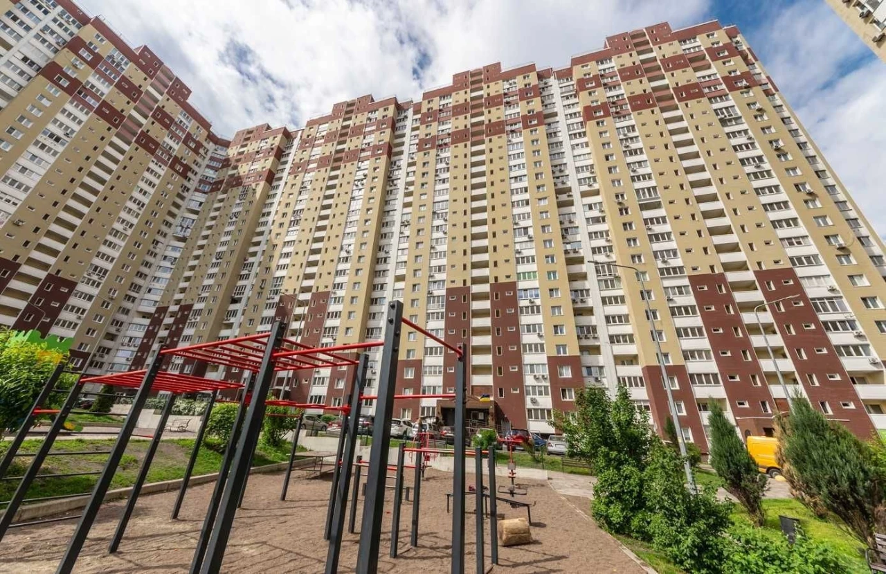 Продаж 3к квартири 95.7 м² + комора | ЖК The Lakes |Ясинуват