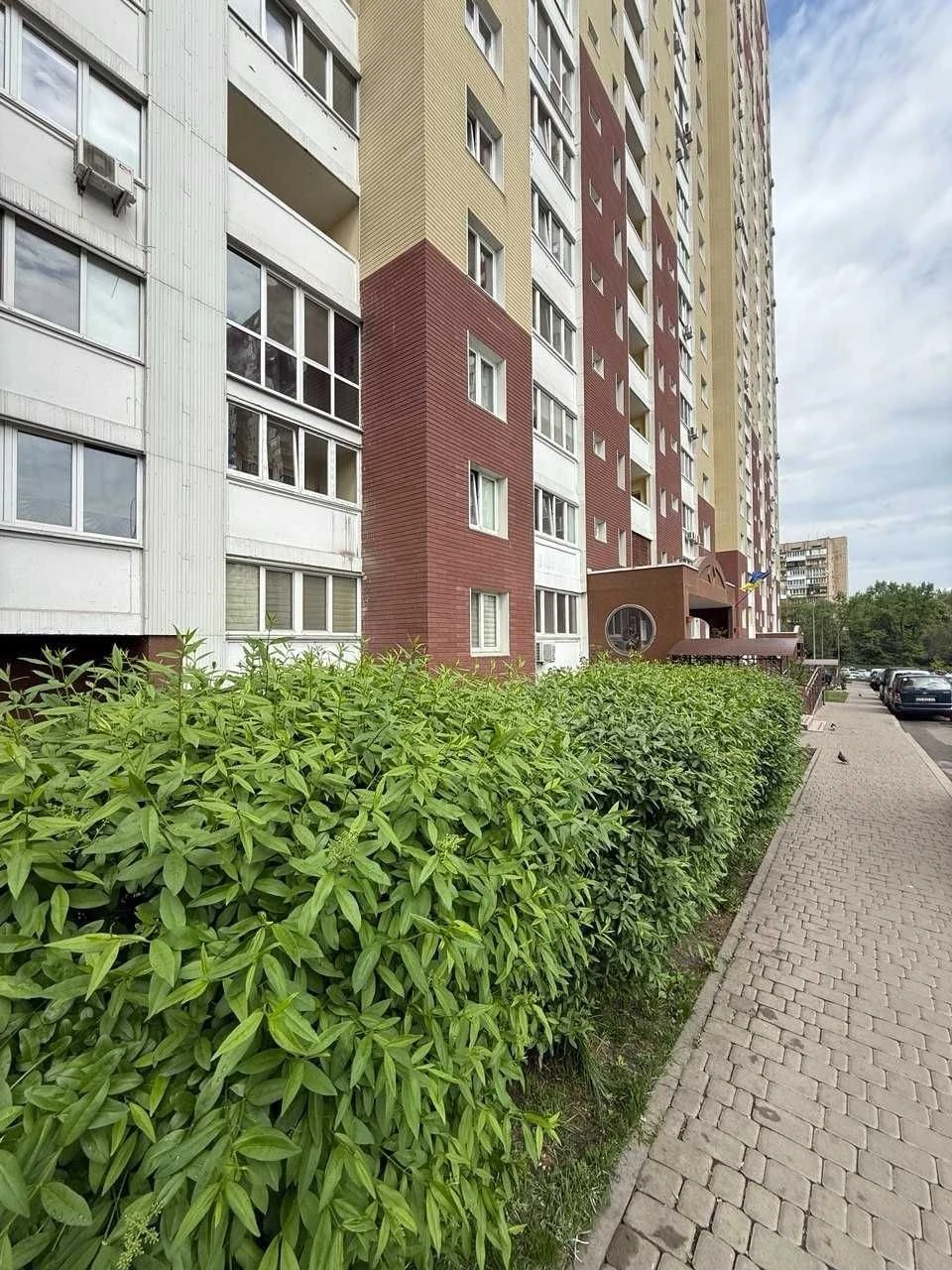 Продаж 3к квартири 95.7 м² + комора | ЖК The Lakes |Ясинуват